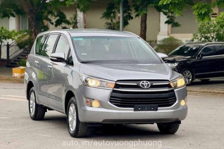 Toyota Innova 2.0E 2017