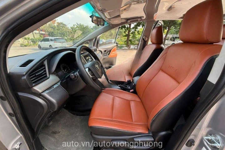 Toyota Innova 2.0E 2017