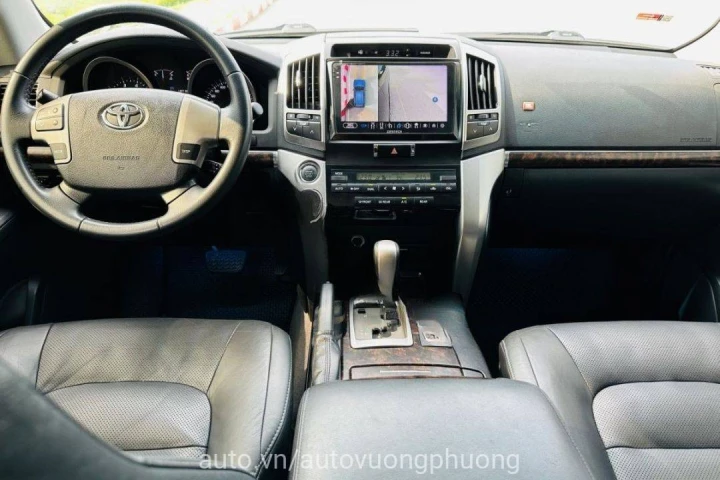 Toyota Land Cruiser 2014