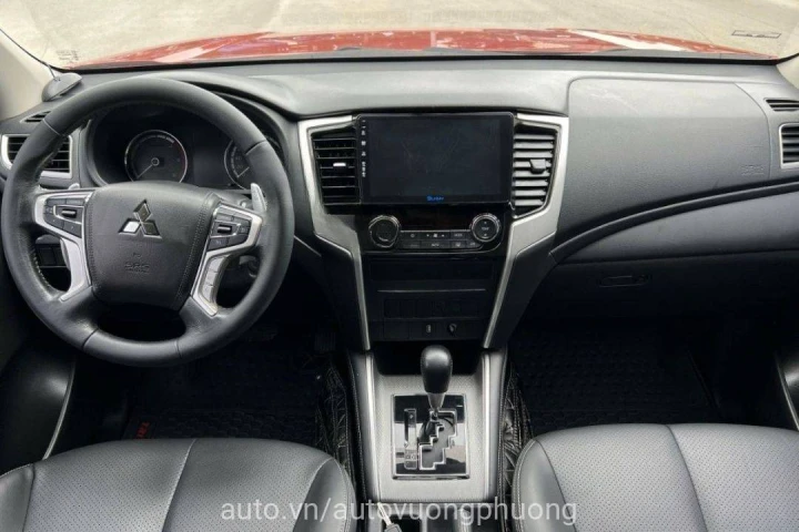 Mitsubishi Triton 4x2 AT 2021