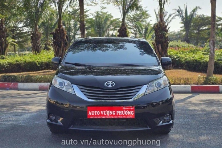 Toyota Sienna 2013