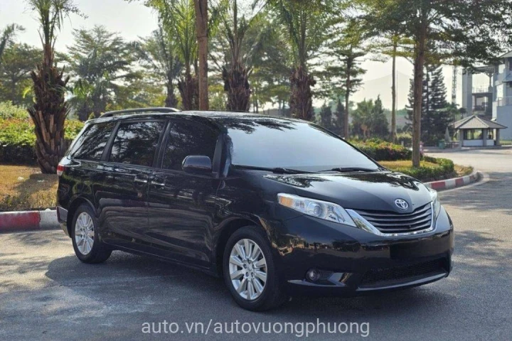 Toyota Sienna 2013