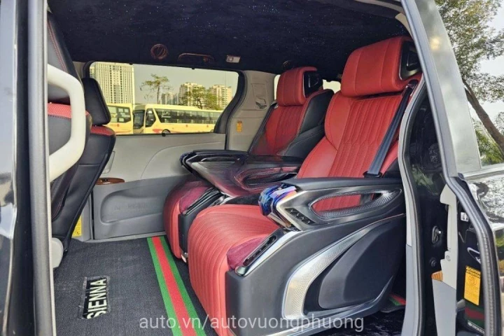 Toyota Sienna 2013