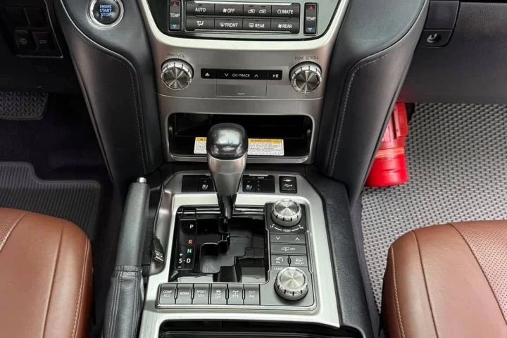 Toyota Land Cruiser 2018