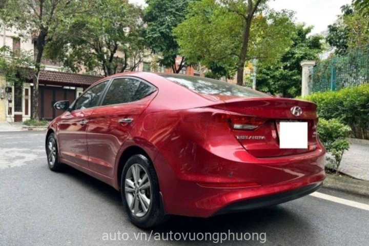 Hyundai Elantra 1.6 AT 2016
