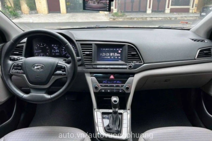 Hyundai Elantra 1.6 AT 2016