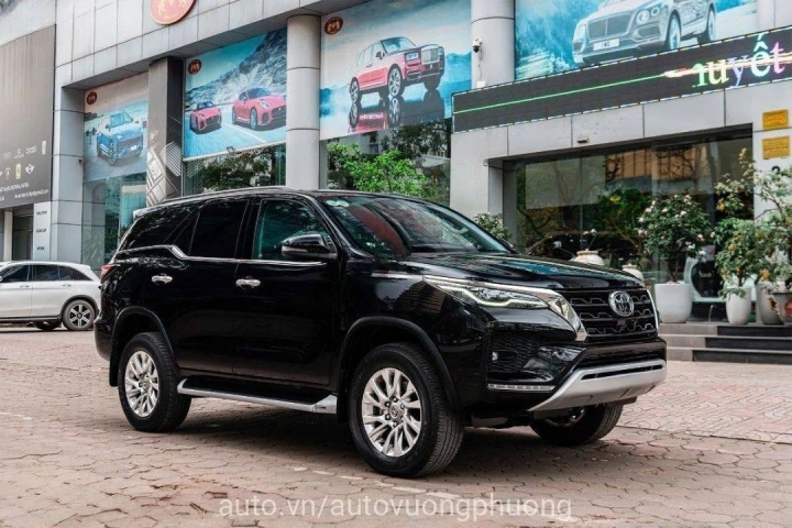 Toyota Fortuner 2.8AT 4x4 2021