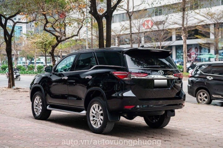 Toyota Fortuner 2.8AT 4x4 2021