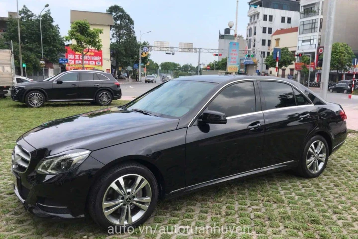 Mercedes-Benz E-Class E250 2015