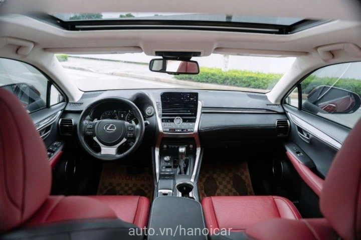 Lexus NX 2021