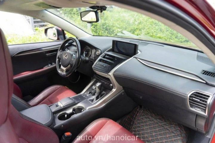 Lexus NX 2019