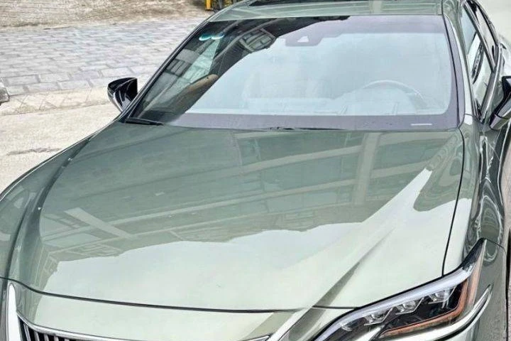 Lexus ES 300h 2021