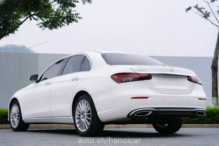 Mercedes-Benz E-Class E200 2021