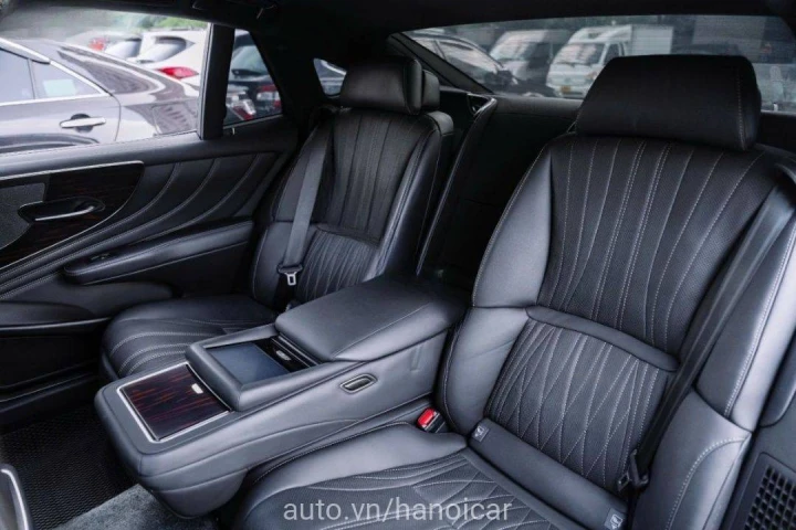 Lexus LS 500h 2018