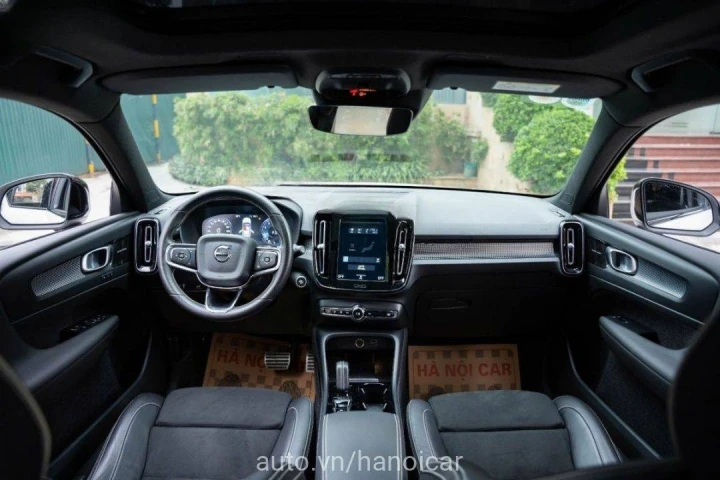 Volvo XC40 2021
