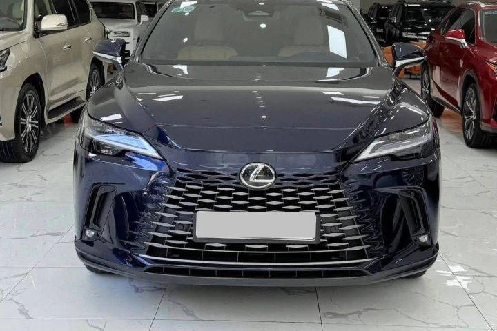 Lexus RX 2024