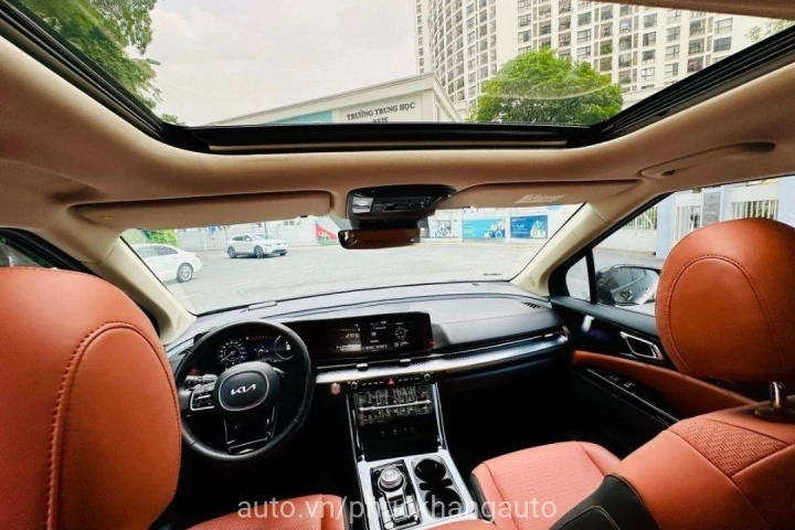 Kia Carnival Signature Dầu 2022