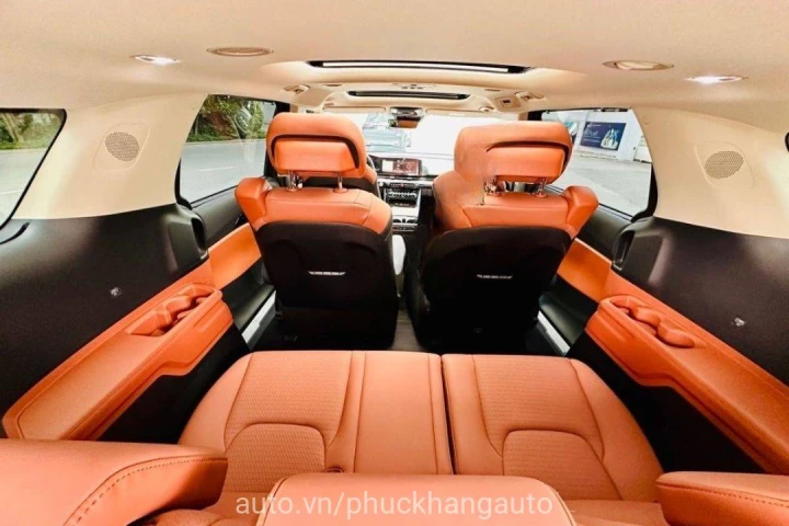 Kia Carnival Signature Dầu 2022