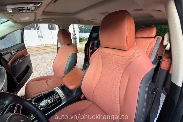 Kia Carnival Signature Dầu 2023