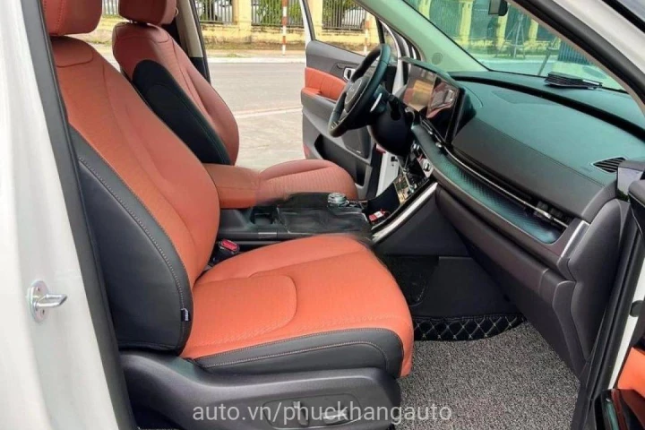 Kia Carnival Signature Dầu 2022