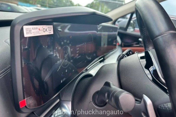Kia Carnival Signature Dầu 2023
