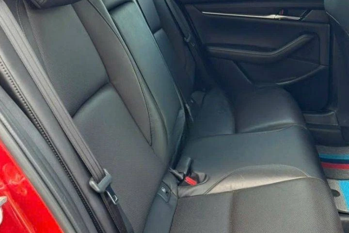 Mazda 3 1.5L Luxury 2024