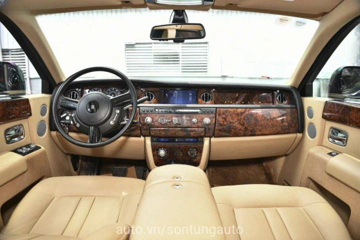 Rolls-Royce Phantom 2016