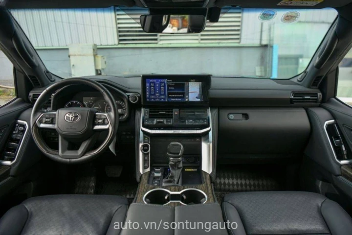 Toyota Land Cruiser 2024