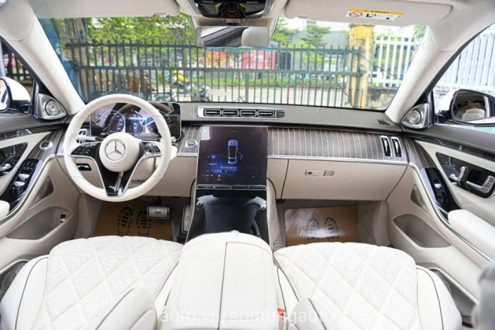Mercedes-Benz Maybach 2022