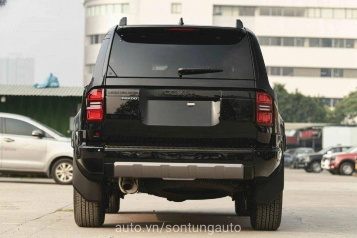 Toyota Land Cruiser Prado 2024