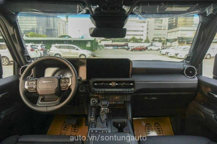 Toyota Land Cruiser Prado 2024