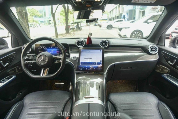 Mercedes-Benz GLC GLC300 2023