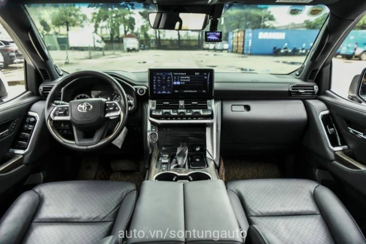 Toyota Land Cruiser 2023