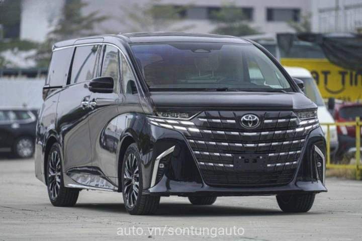 Toyota Alphard 2023