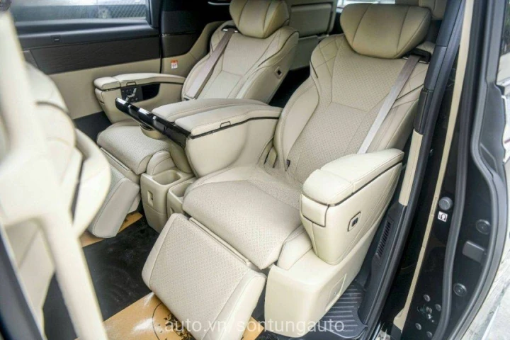 Toyota Alphard 2023