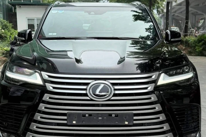 Lexus LX 2024