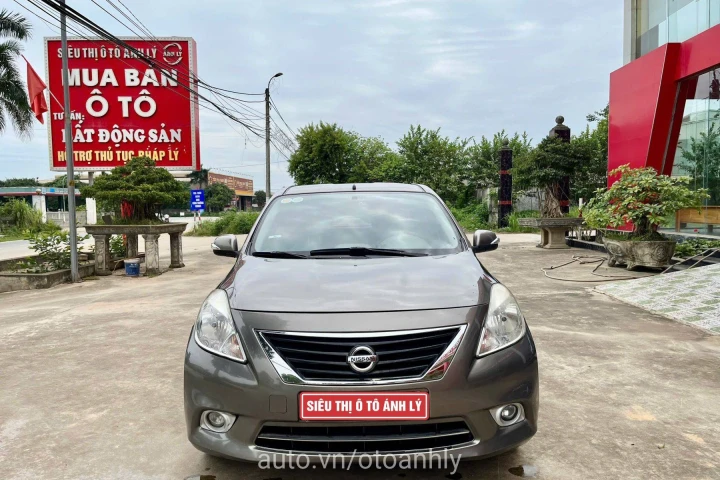 Nissan Sunny 2015