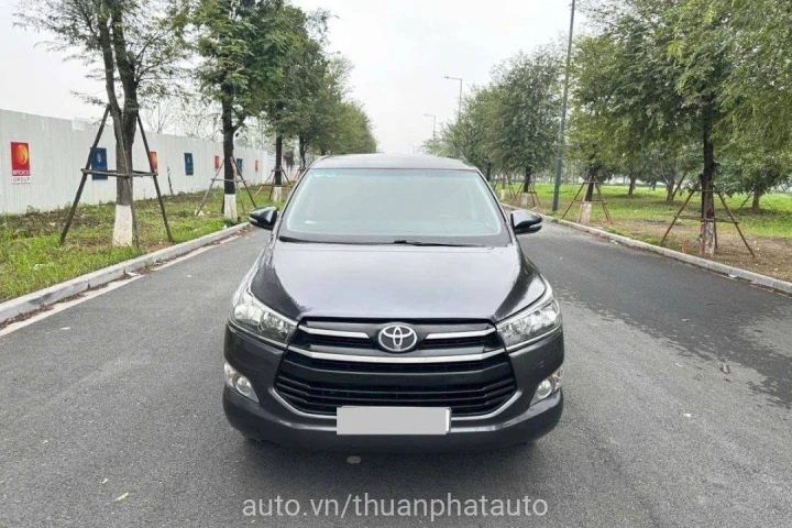 Toyota Innova 2.0E 2016