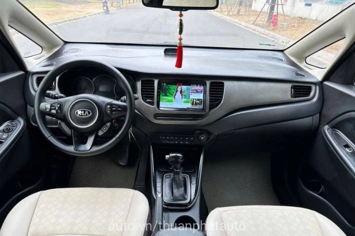 Kia Rondo 2015