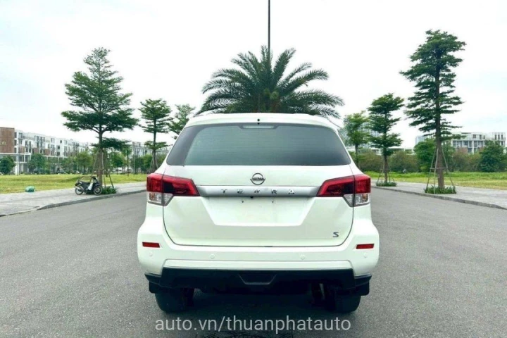 Nissan Terra 2019