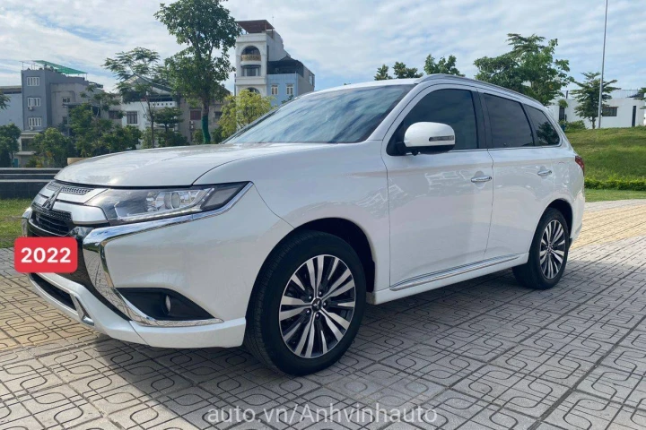 Mitsubishi Outlander 2022