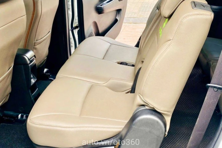 Suzuki XL7 2020