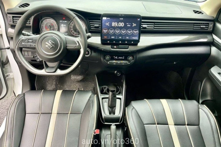 Suzuki XL7 2020