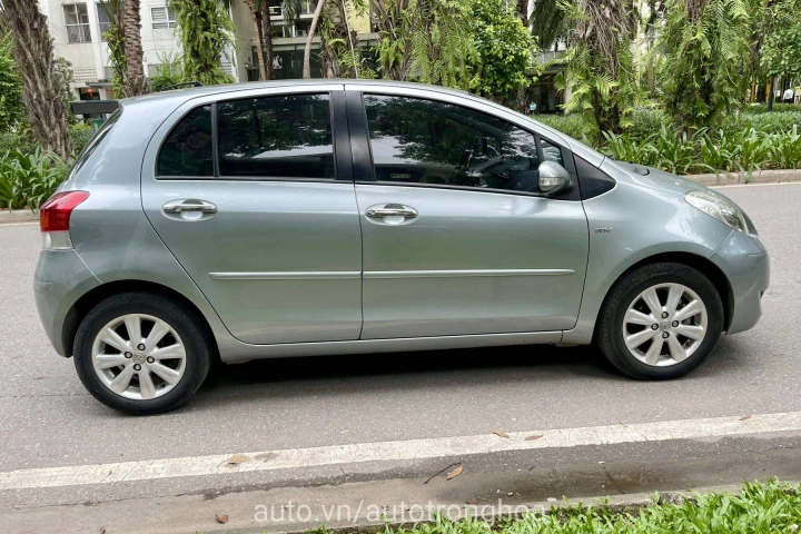 Toyota Yaris 2012