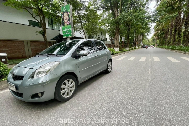 Toyota Yaris 2012