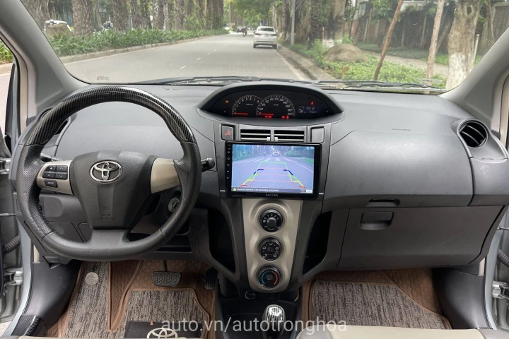 Toyota Yaris 2012