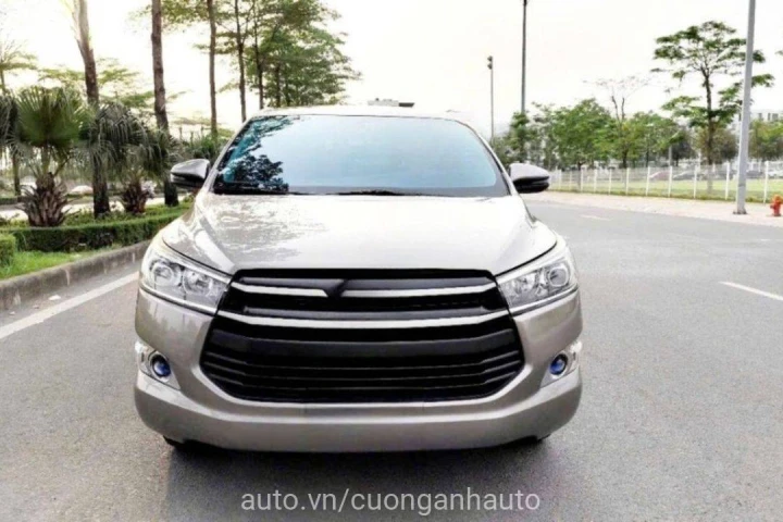 Toyota Innova 2.0E 2020