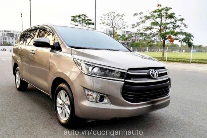 Toyota Innova 2.0E 2020