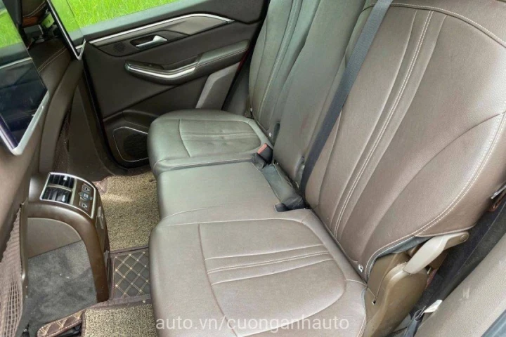 VinFast Lux SA2.0 2019