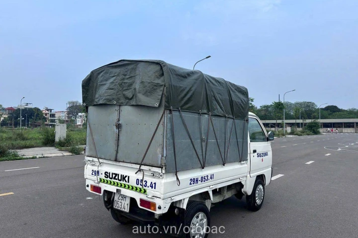 Suzuki Xe tải thùng 2011